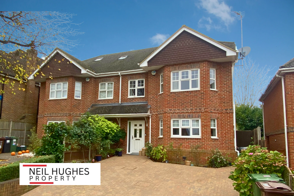 Bluebell Close, Park Street, St Albans AL2